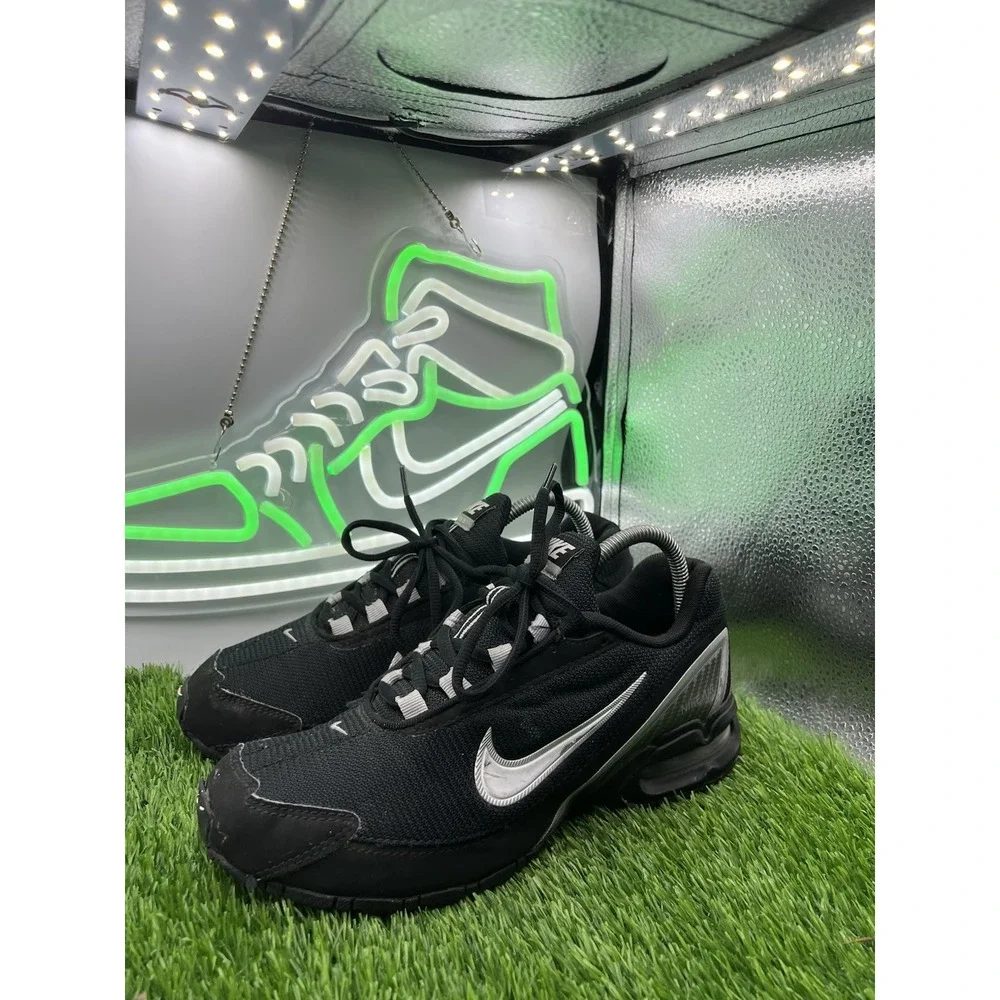Nike Air Max Torch‎ 3 Sneakers Men's Size 7.5 Black/Silver Shoes 319116-011